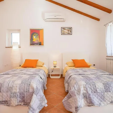 Mila By Interhome Hébergement de vacances Kras